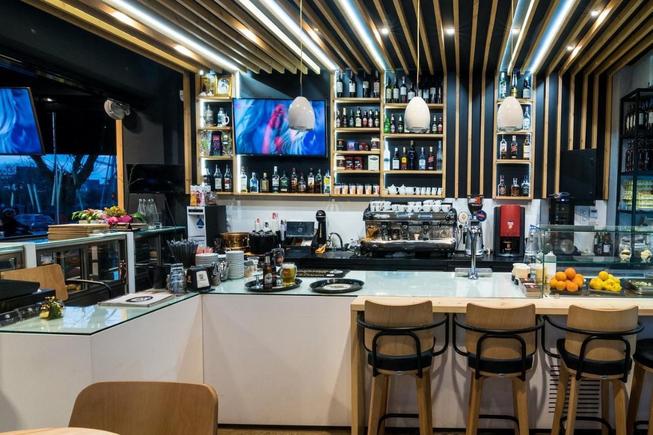 Blackhaus Apartments Szaloniki Kültér fotó