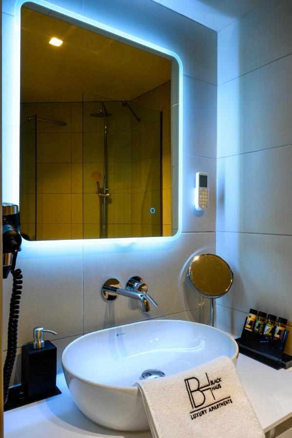 Blackhaus Apartments Szaloniki Kültér fotó
